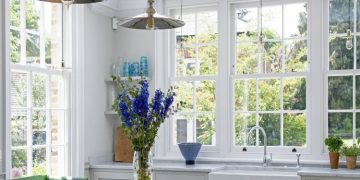 A Complete Guide to Choosing the Perfect Sash Window Expert