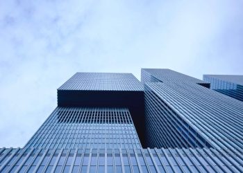 Green Building Practices: Eco-Friendly Trends in Commercial Construction