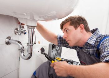 How Do Plumbers Detect Hidden Leaks at Home?