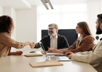 10 Strategies for Advancing Your Career in Human Resources