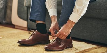 How Should Elevator Shoes Fit?