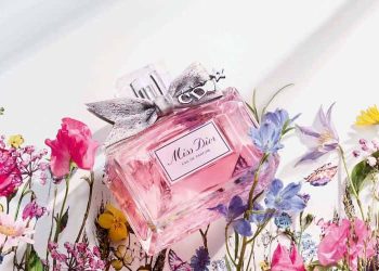 Blossoming Elegance: The Top Floral Fragrances for Brides