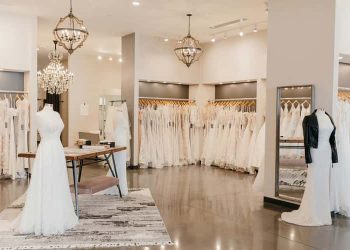 The Ultimate Guide to Mother of the Bride Dress Shopping