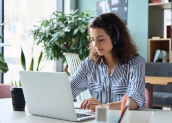 5 Key Benefits of Pursuing a Master’s in School Counseling Online