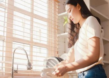 7 Housework Solutions for Efficiency and Eco-Friendliness