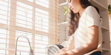 7 Housework Solutions for Efficiency and Eco-Friendliness