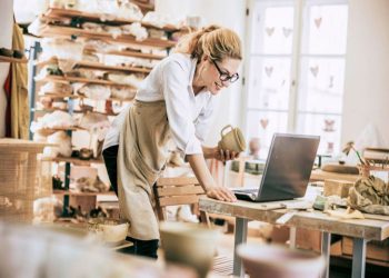 Creative Freedom: Exploring Lucrative Jobs for Creative People at Home