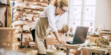 Creative Freedom: Exploring Lucrative Jobs for Creative People at Home