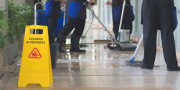 Streamlining Maintenance: How Commercial Floor Cleaners Enhance Operational Efficiency