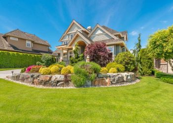 Achieve Your Dream Landscape With the Help of a Landscape Supply Store