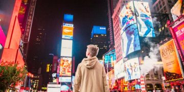Enhance Your Business Presence with Cutting-Edge Digital Signage Software