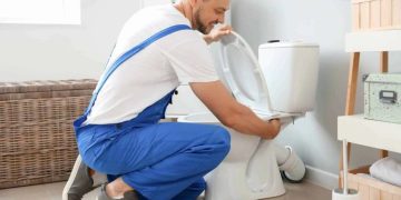 Troubleshooting Toilet Flush Problems in Austin