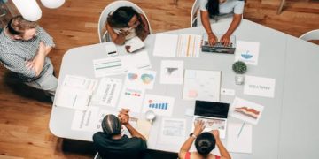 Building Success Online: How a Top SEO Agency Can Drive Growth