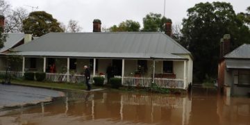 How to Avoid Excessive Water Damage Restoration Costs