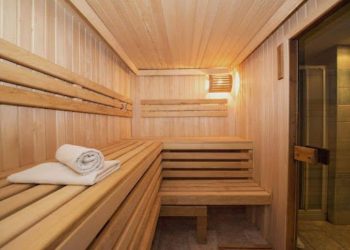 The Health Benefits of Regular Sauna Use: From Relaxation to Detoxification