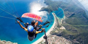 The Ultimate Adventurer’s Bucket List: 10 Thrilling Experiences to Conquer in a Lifetime