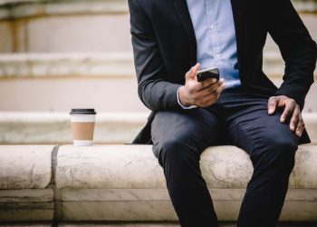 What is Mass Texting? & How it Improves Customer Engagement