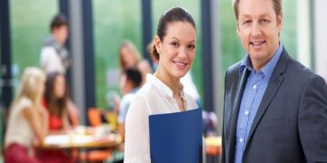 Navigating the Virtual Campus: Selecting an Online Educational Leadership Master’s Program