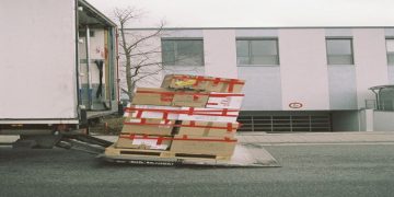 Relocating? How to Move Your Car Across State Lines Easily