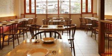 What to Look for When Choosing Commercial Dining Seating