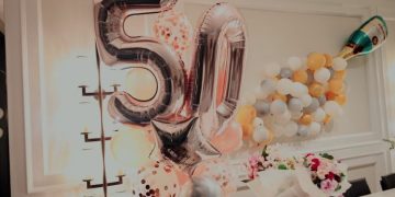 5 Luxury Ideas to Gift Your Mom for her Birthday