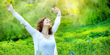 50 Little Things You Can Do to Make Your Heart Feel Happy
