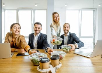 How Eating Productive Snacks Can Make You Productive At Work?