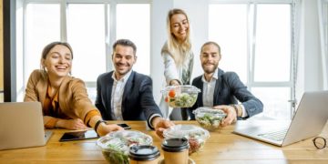 How Eating Productive Snacks Can Make You Productive At Work?