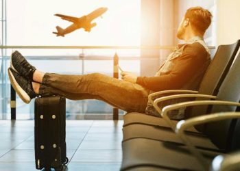Navigating Flight Delays and Cancellations: A Complete Survival Guide