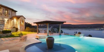 Why Lake Travis Builders for your Custom Home in Austin, TX?