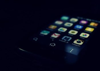 Key factors to consider when designing a mobile app’s UI/UX