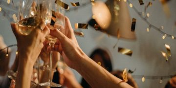 Festive Drinks and Braces: What You Should Know Before Toasting the New Year in Thornton