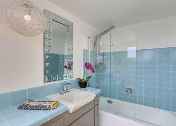 The Return of Retro: Using Vintage-Inspired Tiles in Modern Bathrooms