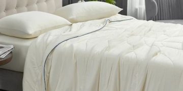 5 Types of Comforters You Need to Know for Every Season