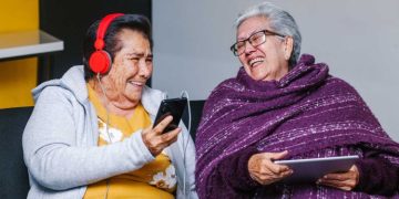 Top Books, Podcasts and Games for Seniors in Aged Care