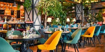 Custom Restaurant Furniture Ideas to Match Your Brand and Space