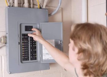 A Beginner’s Guide to Understanding Your Home’s Electrical Panel