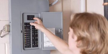 A Beginner’s Guide to Understanding Your Home’s Electrical Panel