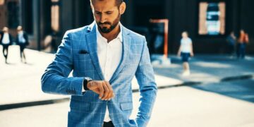 A Guide to Matching Your Watch With Your Clothes